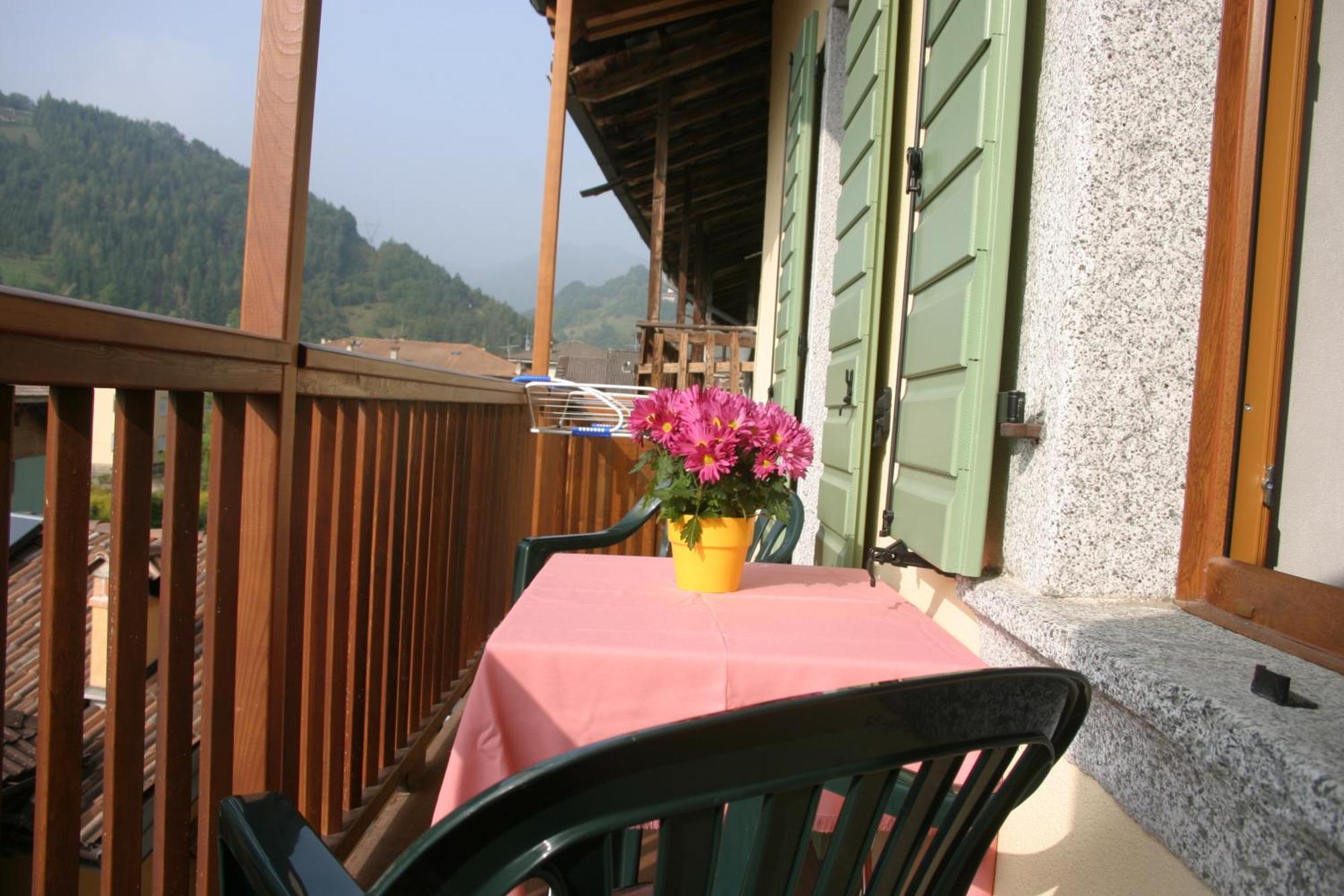 Casa Anita Διαμέρισμα Tiarno di Sotto Εξωτερικό φωτογραφία